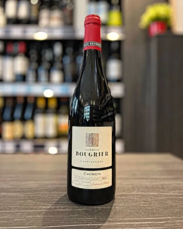 Вино Famille Bougrier, "Confidences" Chinon AOC, 2020