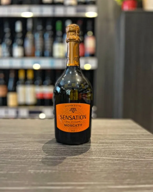Игристое вино "Sensation" Moscato