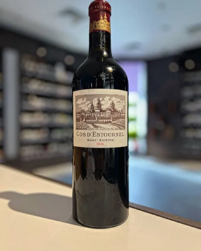 Вино Chateau Cos d'Estournel, Saint-Estephe AOC 2-er Grand Cru Classe, 2016