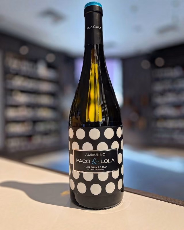 Вино "Paco & Lola", Rias Baixas DO