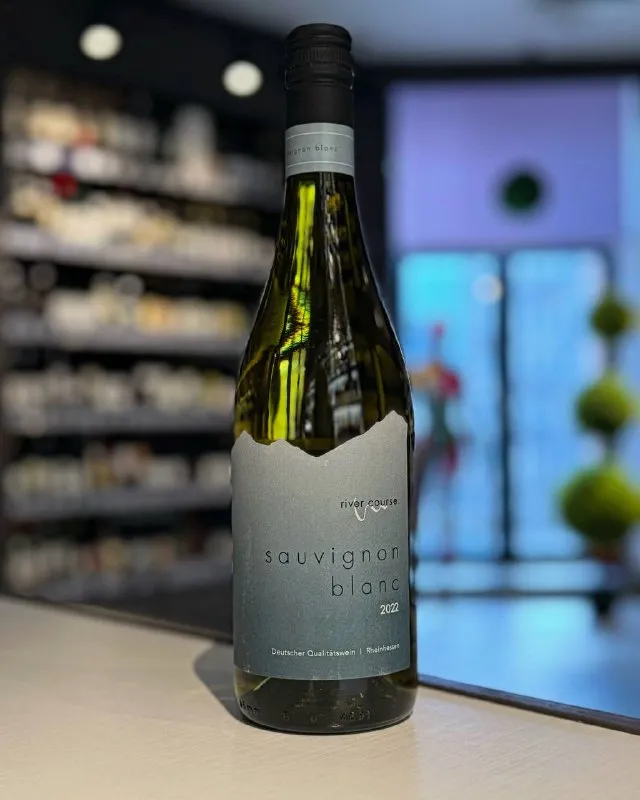 Вино "River Course" Sauvignon Blanc, Rheinhessen QbA, 2022