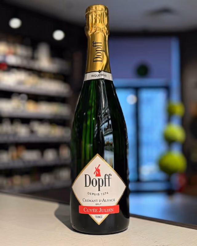 Игристое вино Dopff au Moulin, Cremant d'Alsace "Cuvee Julien" Brut