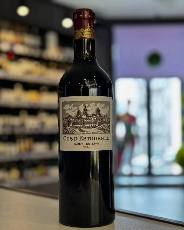 Вино Chateau Cos d'Estournel, Saint-Estephe AOC 2-er Grand Cru Classe, 2016