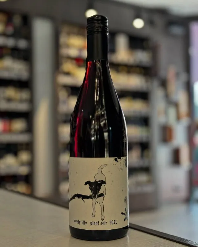 Вино Shelter, "Lovely Lilly" Pinot Noir, 2021