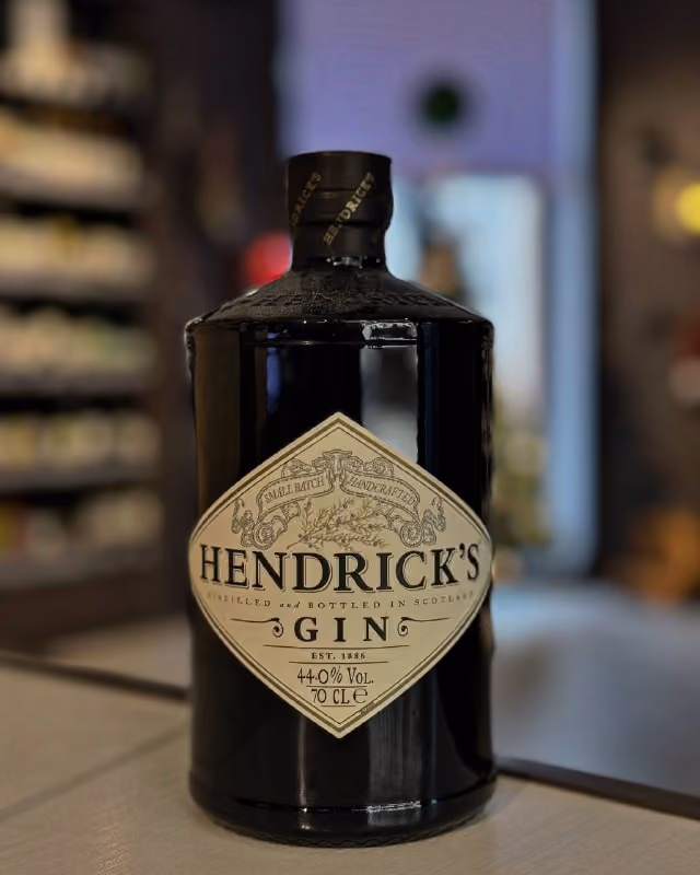 Джин "Hendrick's"