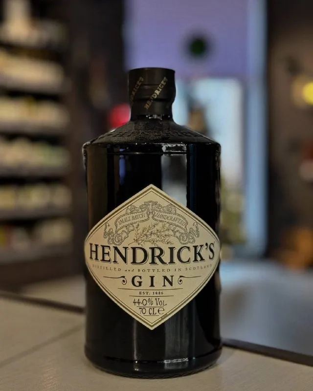 Джин "Hendrick's"