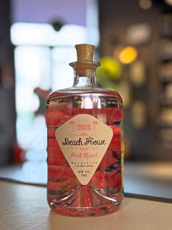 Ром "Beach House" Pink Spiced