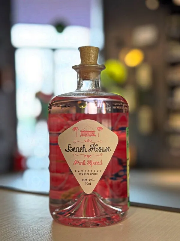 Ром "Beach House" Pink Spiced