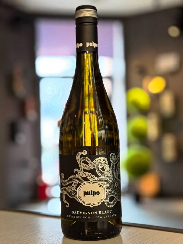 Вино "Pulpo" Sauvignon Blanc